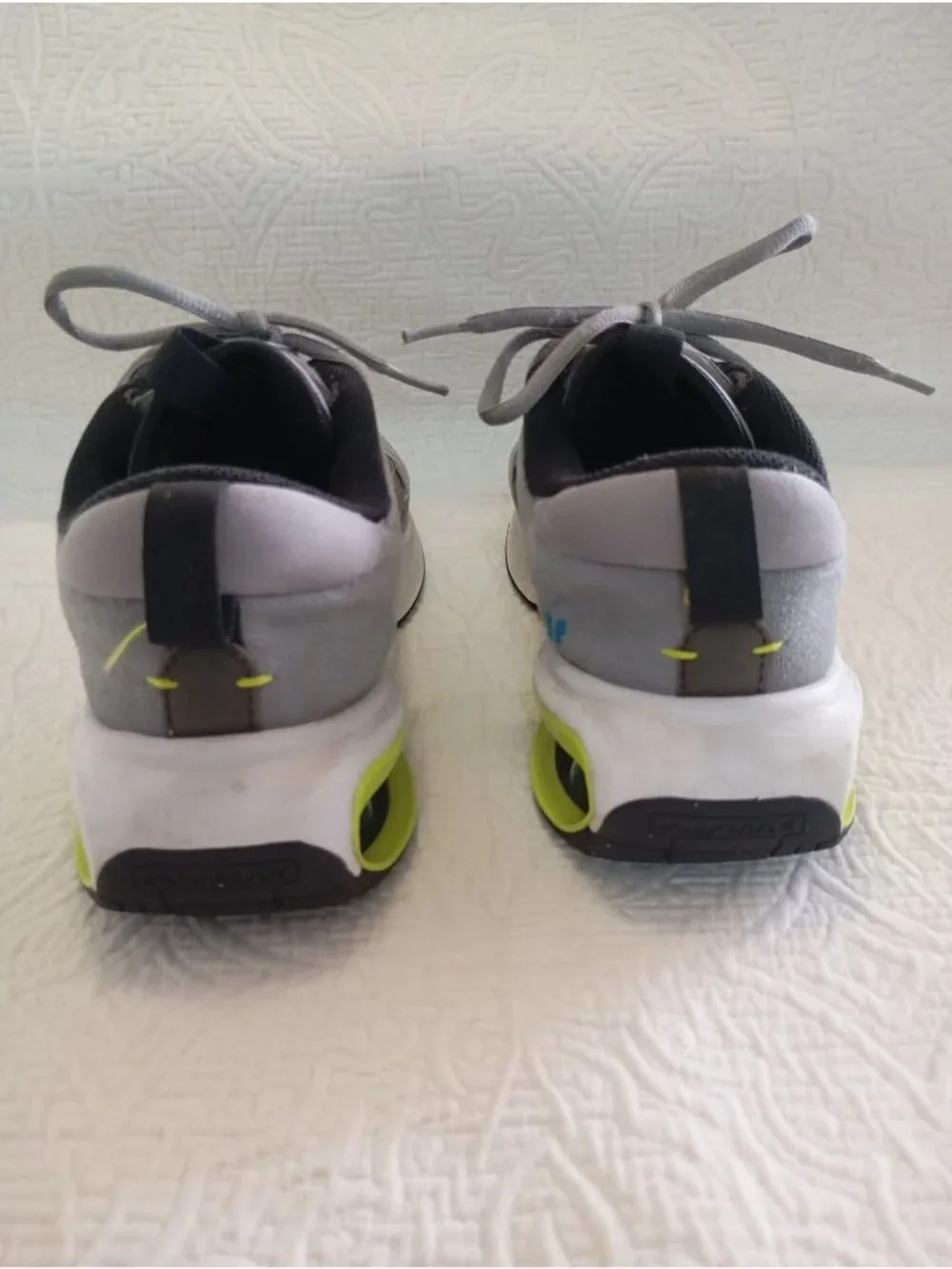 Nike Air Max Grey & Neon Green Youth Shoes Size 7Y Athletic Sneakers